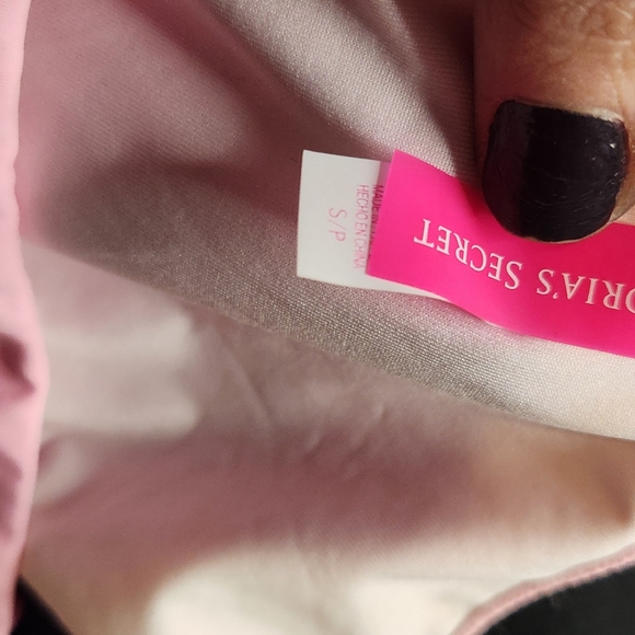 Small VS bottom - Picture 2 of 2